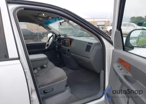 2006 Dodge Ram 1500 Slt z USA, uszkodzony, nr VIN 1D7HA18N96S591213